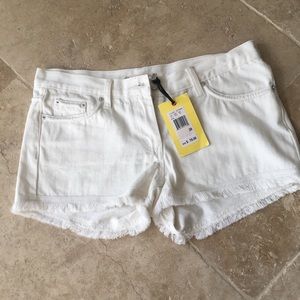 BNWT Chelsea & Violet off white Jean shorts